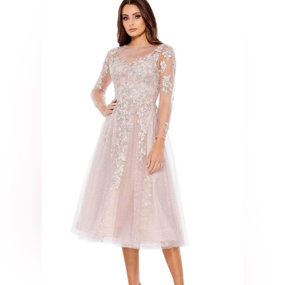 Mac Duggal 30681 - Bateau Floral
Embroidery Cocktail Dress